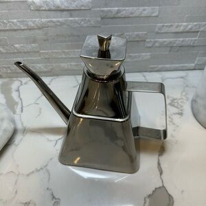 Stainless Steel Modern olive oil can for kitchen